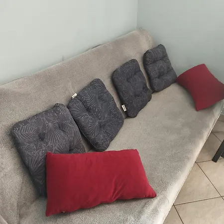 Apartmani Vrsi * فرسي