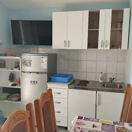 Apartmani Vrsi فرسي