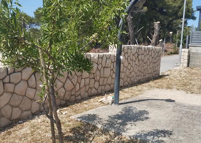 Apartmani Vrsi شقة *