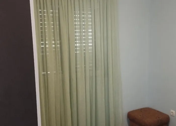 Apartmani Vrsi شقة *