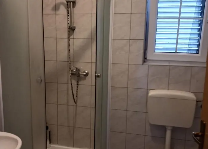 Apartmani Vrsi