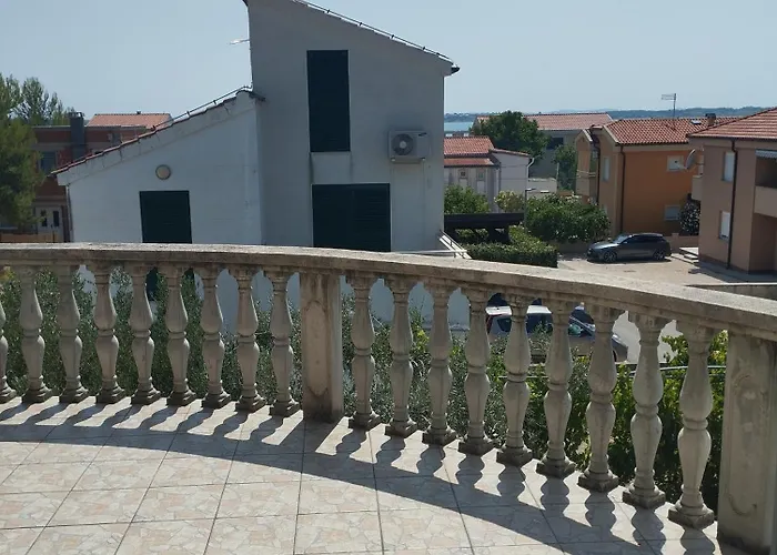 Apartmani Vrsi 公寓